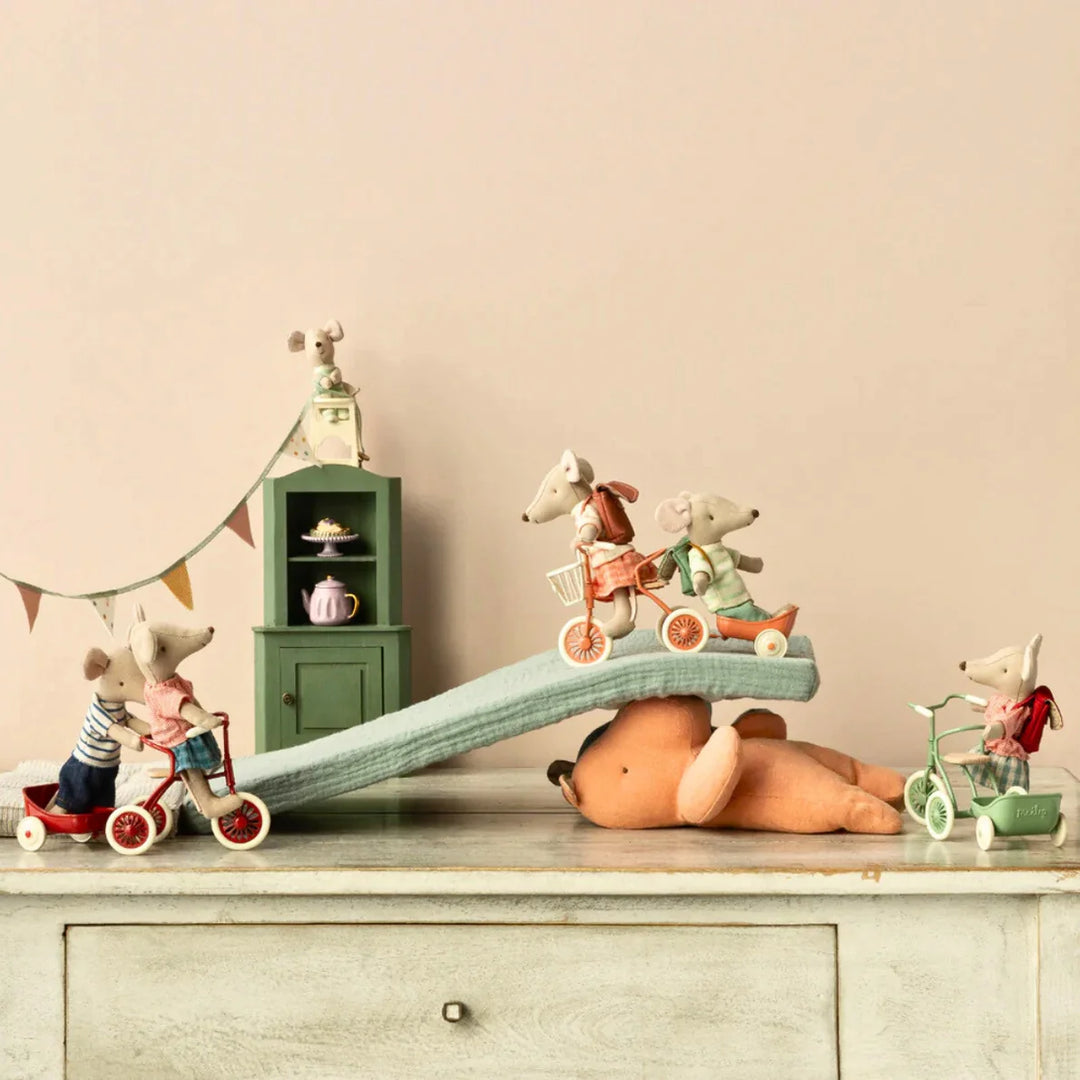 Maileg Tricycle Mouse Big Sister Coral 2024